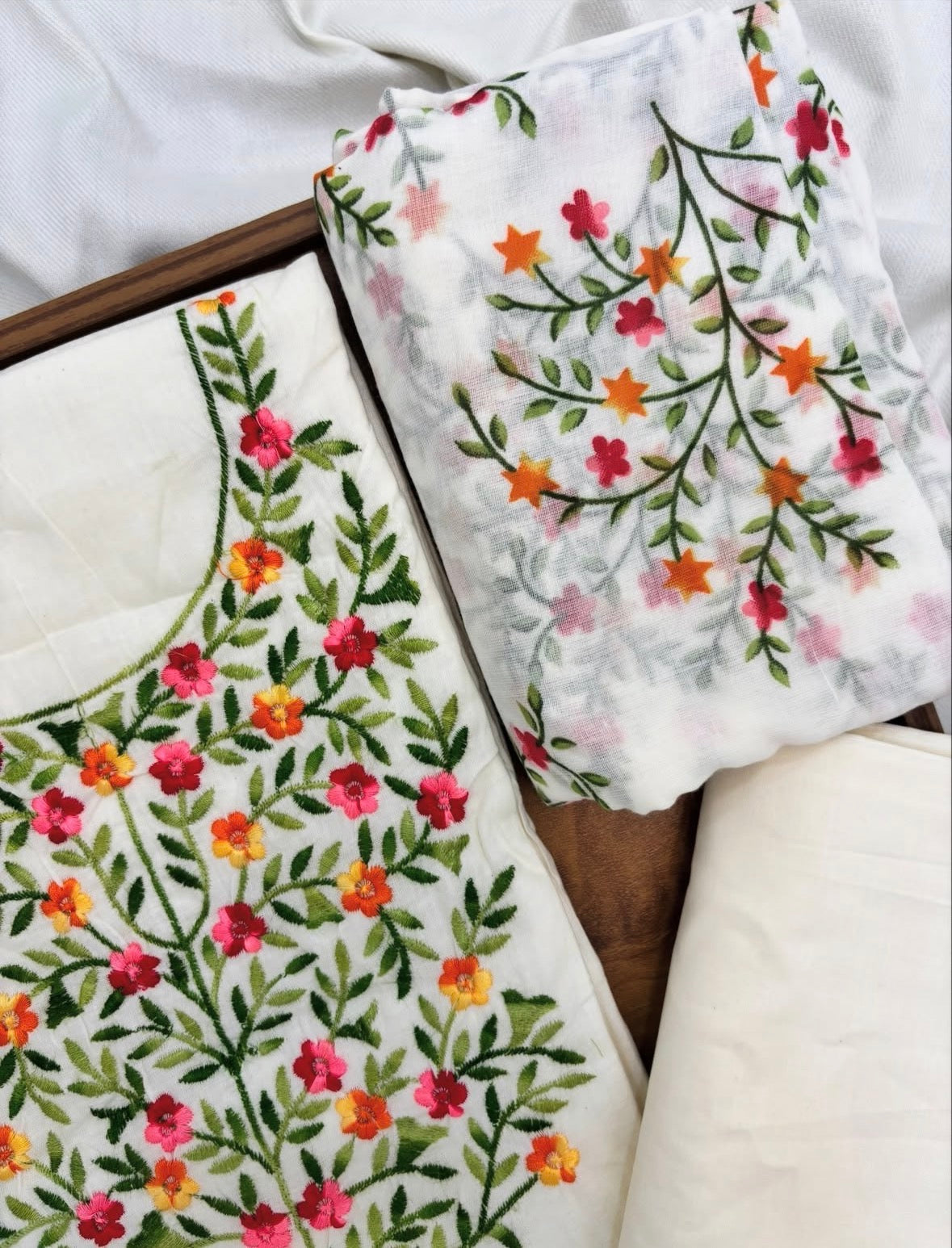 Off-White Floral Embroidery Unstitch Suit