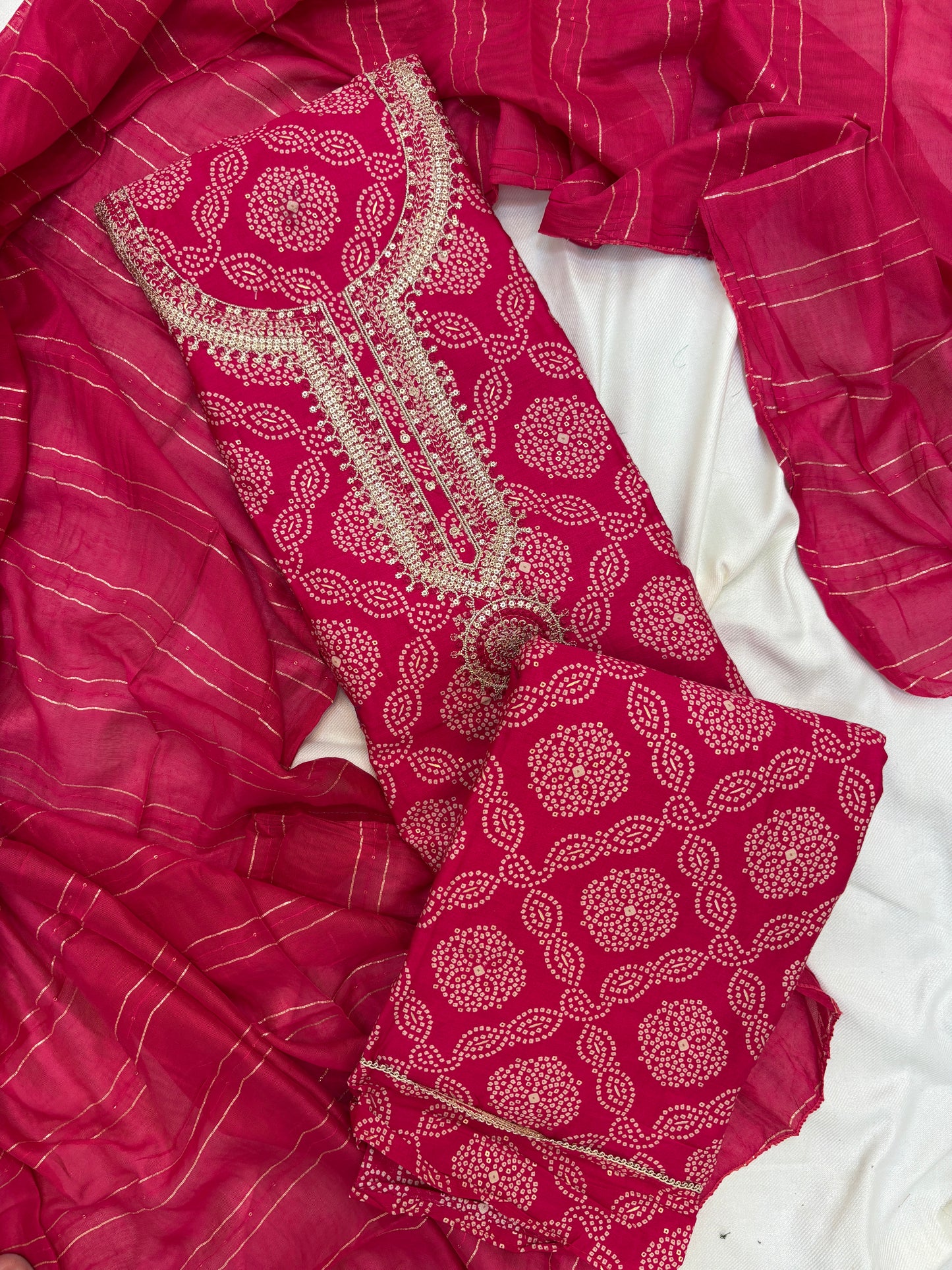 Zari Work with Chunri Print Unstitch Suit Set in Pink Color