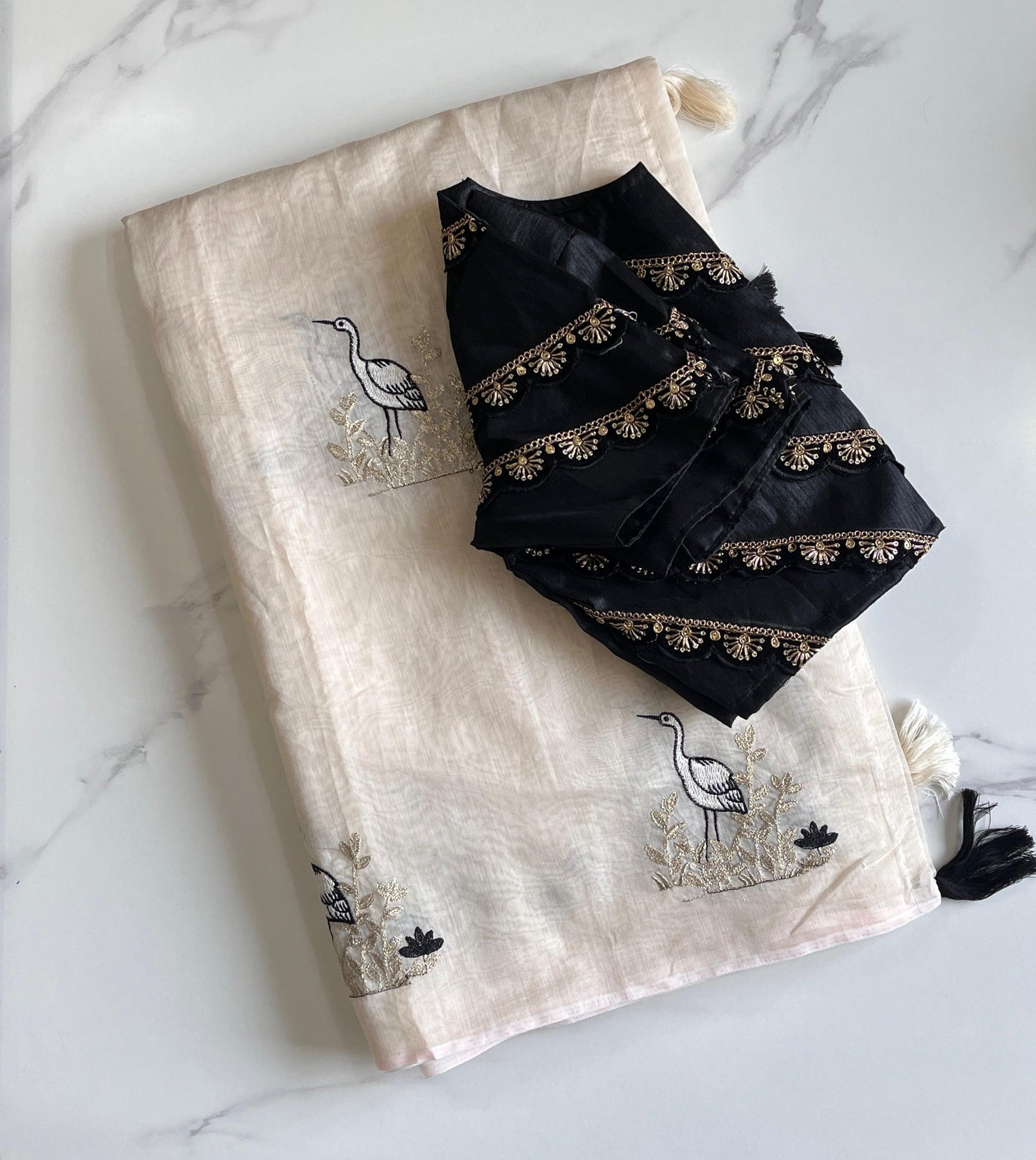 Premium Chanderi Thread Work Saree with Unstitch Blouse