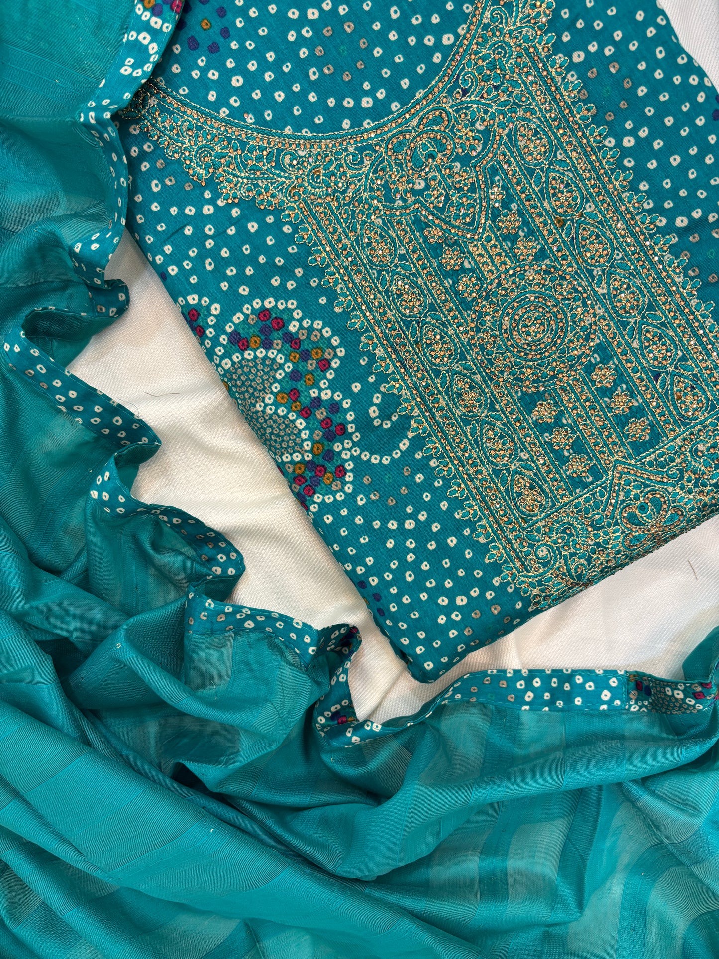 Zari Work with Chunri Print Unstitch Suit Set