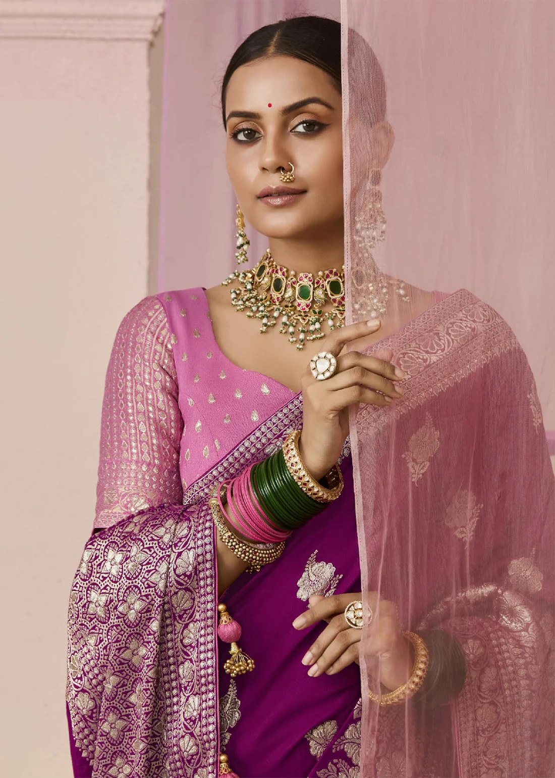 Orchid Purple Pure Dola Silk Floral Weaving Saree
